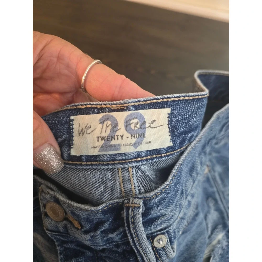 Free People We the Free distressed Cut off Jean Shorts Size 29 Button fly